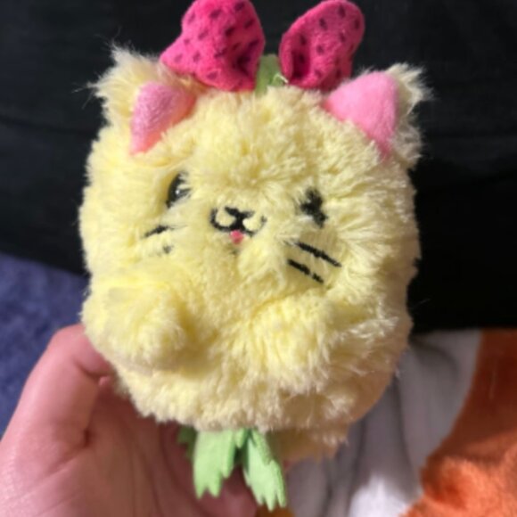 Pikmi Pops Cat Reversible Mini Plush - Picture 1 of 3